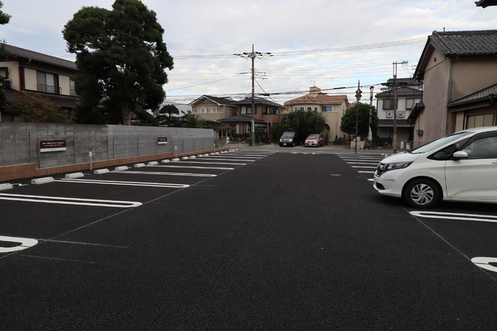 17/23 駐車場