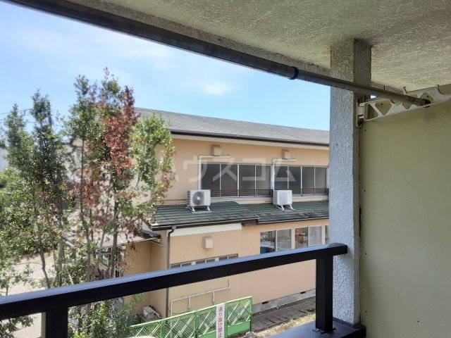 16/23 バルコニー