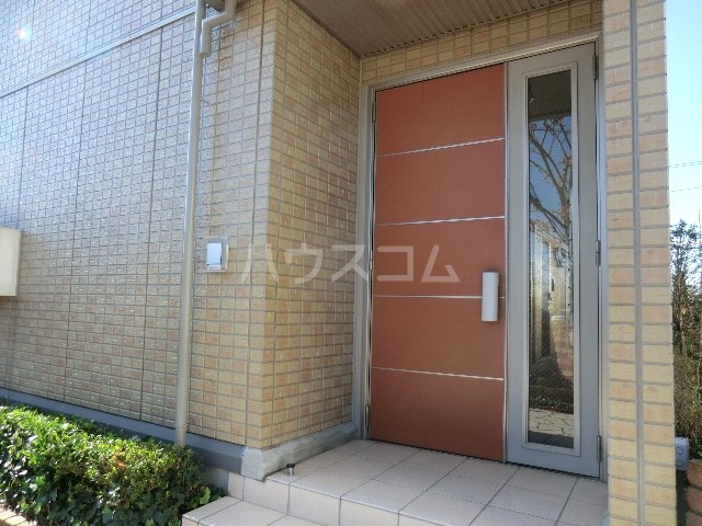 16/25 エントランス