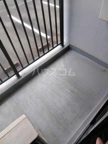 13/22 バルコニー