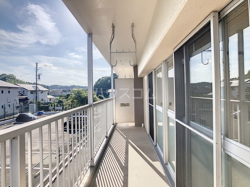 13/18 バルコニー