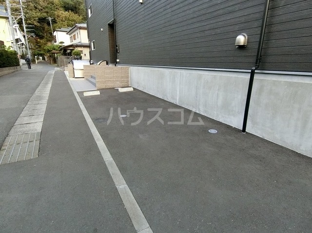 20/29 駐車場