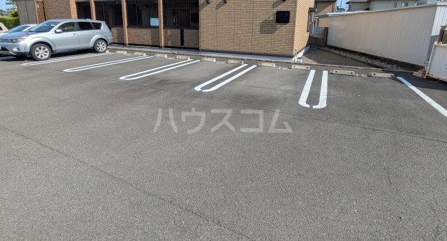 22/22 駐車場