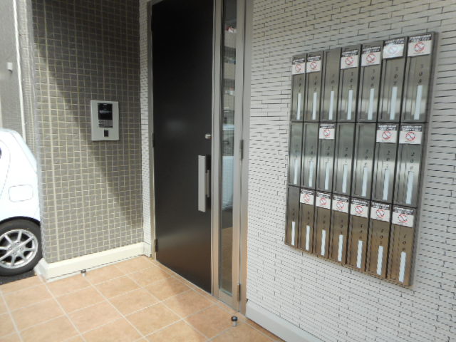 21/30 エントランス