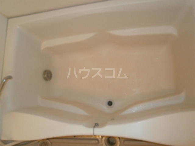 13/30 浴室