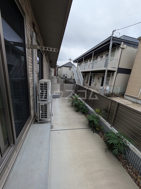 27/30 駐車場