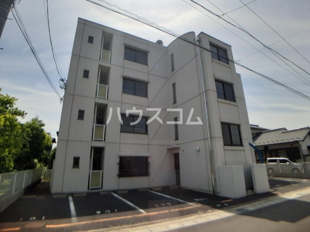 2/8 外観