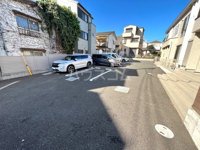 25/30 駐車場