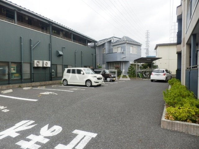 2/6 駐車場