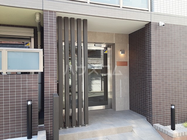 29/30 エントランス