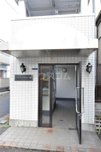 17/27 エントランス