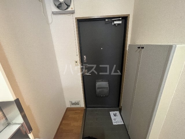 13/30 玄関