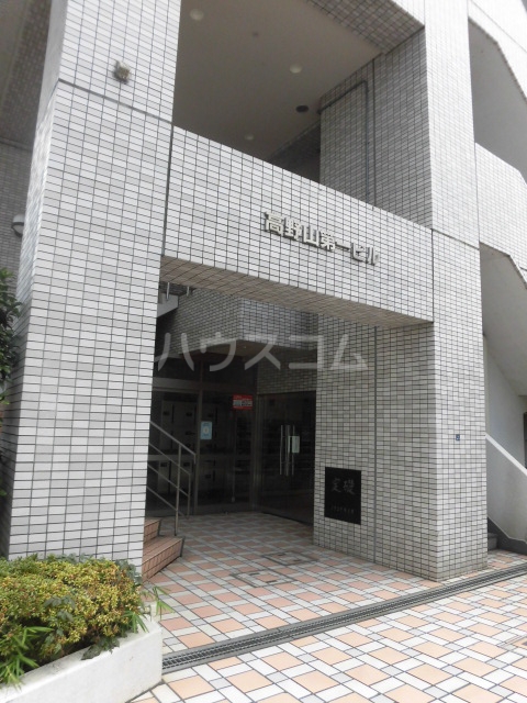 17/25 エントランス