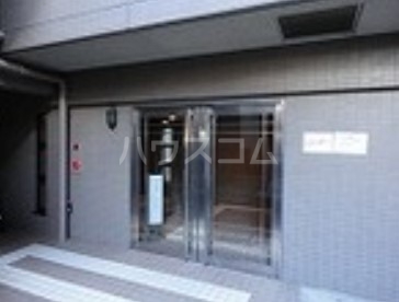 14/19 エントランス