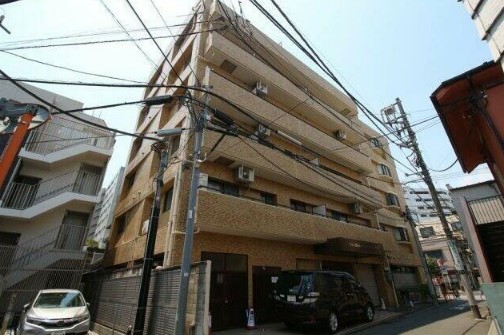 13/14 エントランス