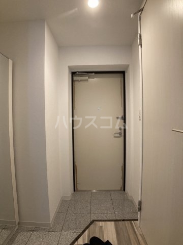 13/30 玄関