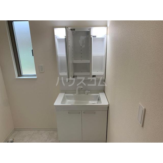 13/23 洗面