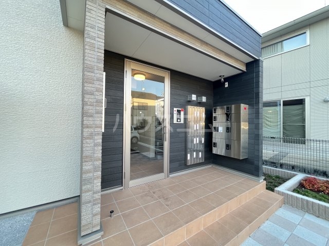 29/30 エントランス