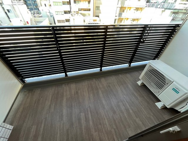 23/30 バルコニー