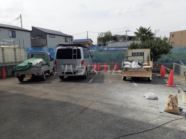 20/21 駐車場
