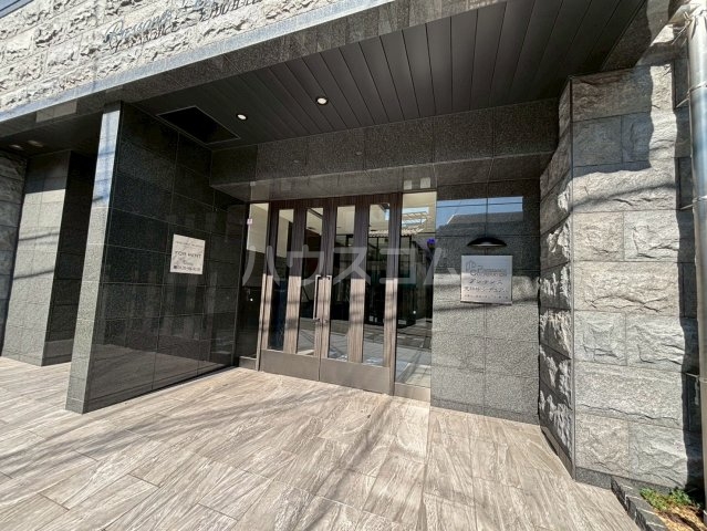 29/30 エントランス