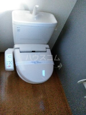 13/30 トイレ