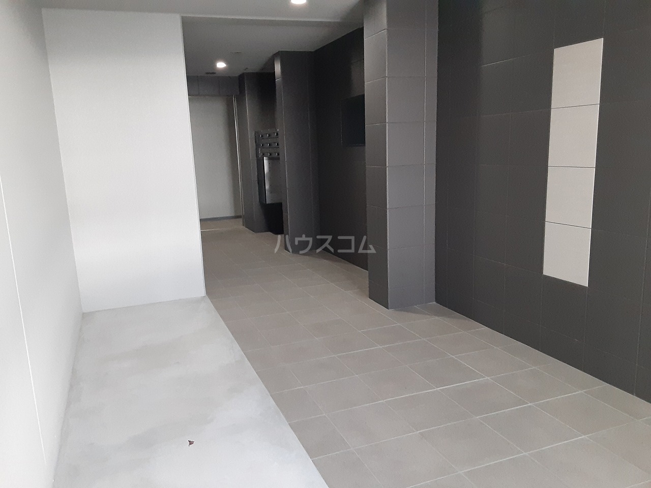 21/24 エントランス