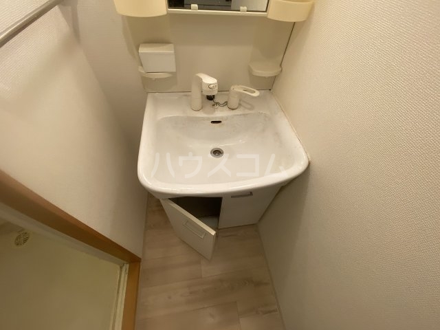 13/30 洗面