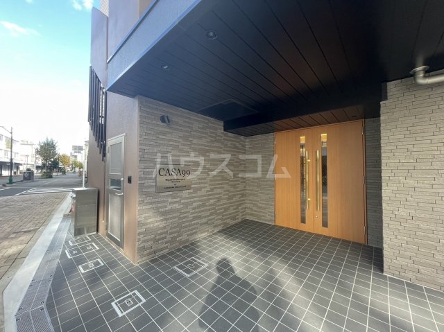 25/30 エントランス