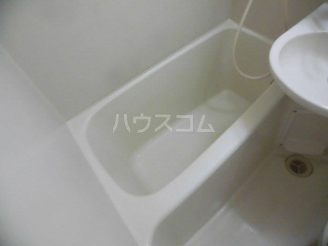 13/30 浴室