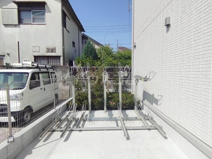 23/30 駐車場