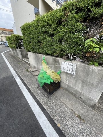 28/30 駐車場