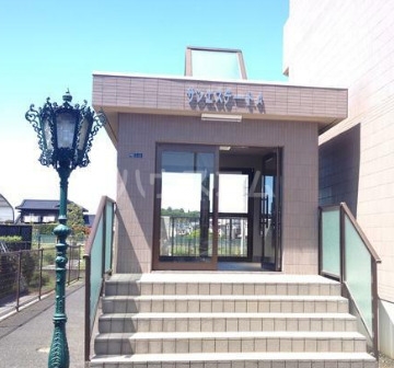 2/2 エントランス