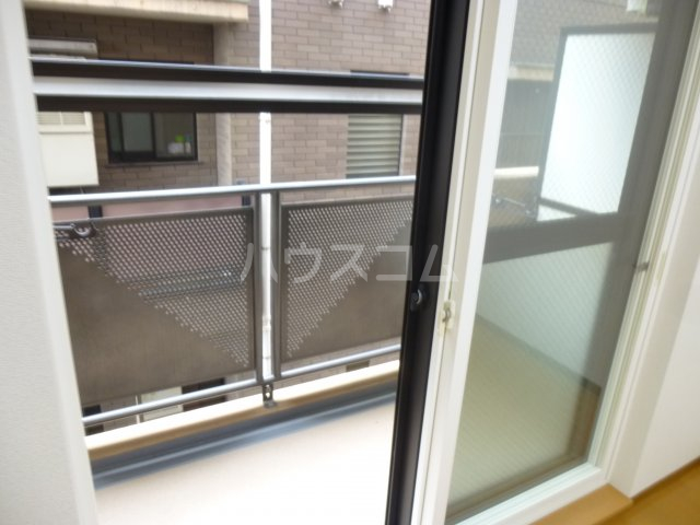 19/26 バルコニー