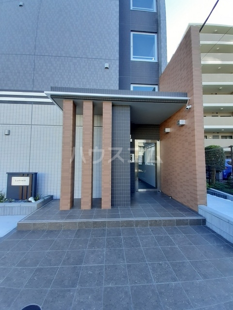 14/23 エントランス