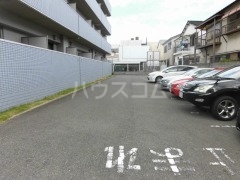 20/30 駐車場