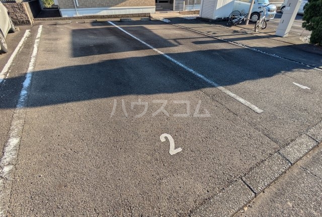 20/20 駐車場