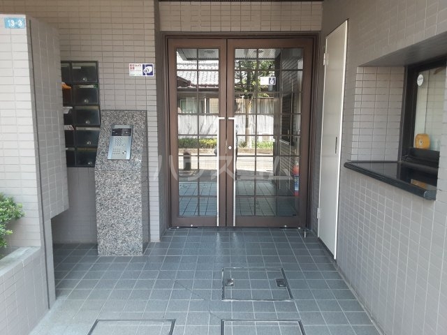 3/4 エントランス