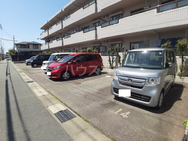 3/4 駐車場
