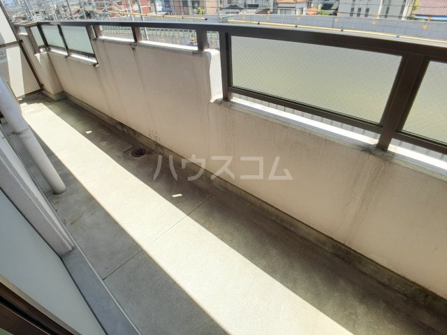 23/30 バルコニー