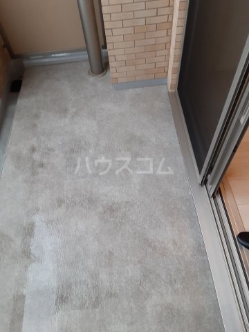 23/30 バルコニー