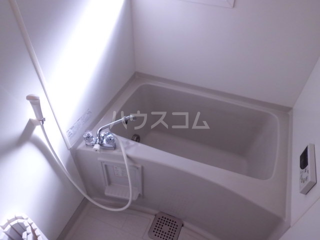 17/30 浴室