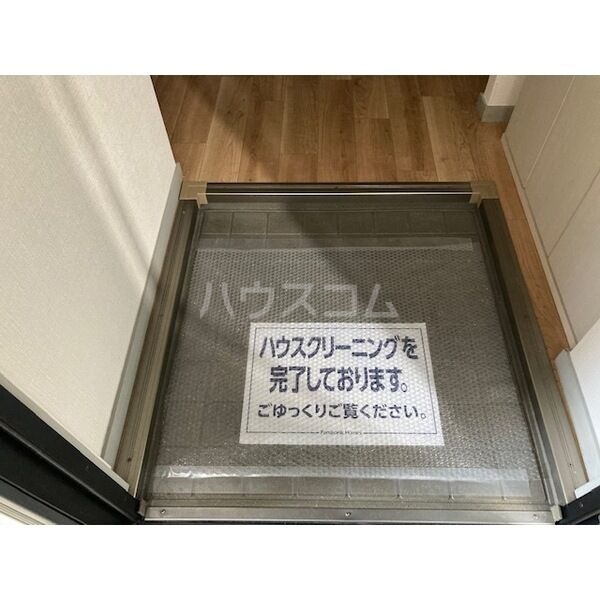 13/22 エントランス