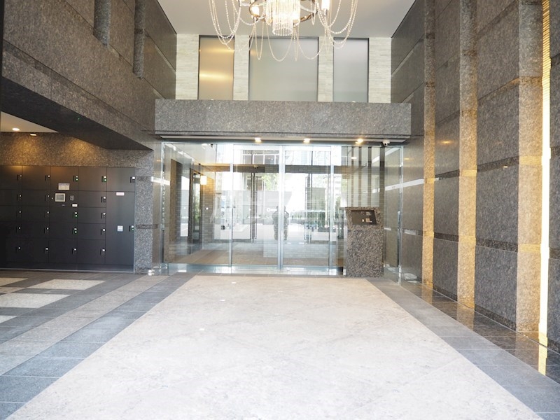 21/24 エントランス