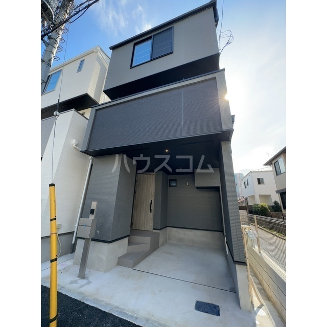 16/22 エントランス