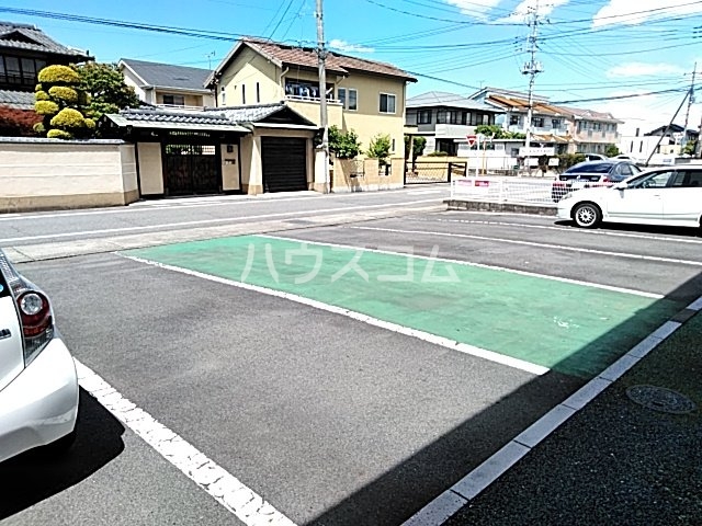 2/2 駐車場