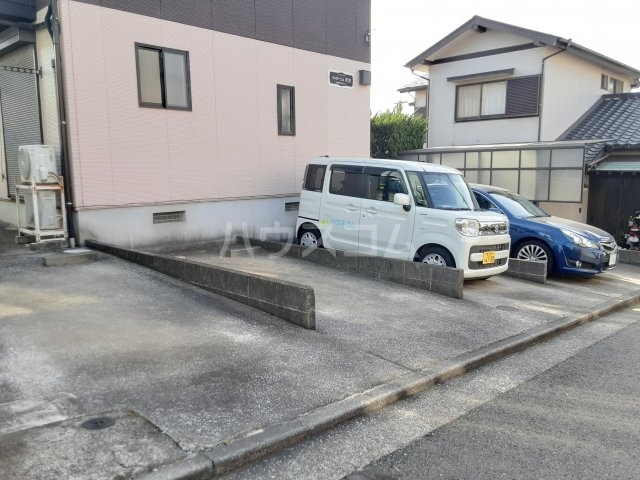3/7 駐車場