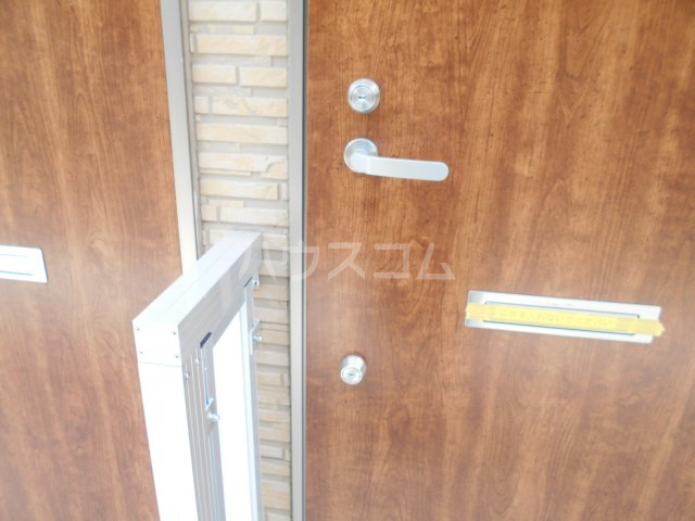 21/30 エントランス