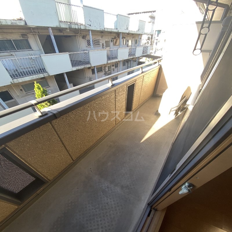 18/30 バルコニー