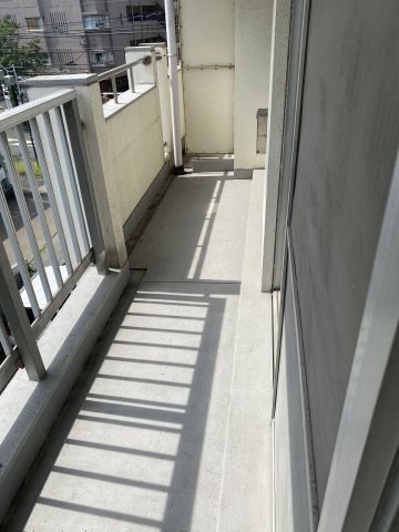 22/30 バルコニー